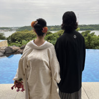 式が終わってからガーデンで写真をとってもらいました