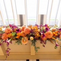高砂装花。後ろはオーシャンビュー