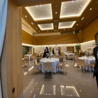 シンプルな会場
