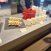 待合室で出されたドリンクや軽食がとても美味しかったです。