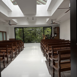 自然光だけでも明るいチャペルでした。|752472さんのTHE NANZAN HOUSE （ザ ナンザン ハウス）の写真(2462243)