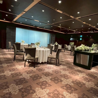 オープンキッチンのある披露宴会場