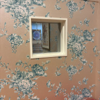 ブライズルームからチャペルを覗くことができます。