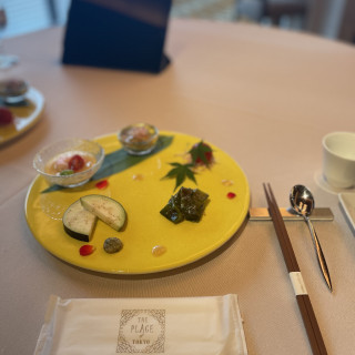 お箸で食べられるお料理。
