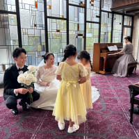 挙式中、演出に子供達も参加