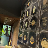 テラスルーム控室の壁にかかっている芸術品です。