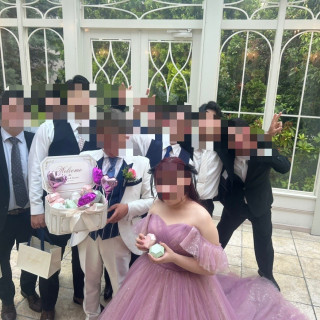 デザートビュッフェを行った場所での集合写真