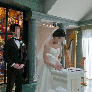 結婚証明書に署名（妻）|753081さんのホテル ザ・マンハッタンの写真(2634607)