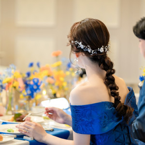 高砂テーブルのお花は隙間を開けてあまり詰めすぎないように|753174さんのラ・スイート神戸オーシャンズガーデンの写真(2474598)