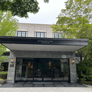素敵なエントランス|753391さんの旧軽井沢KIKYOキュリオ・コレクションbyヒルトン(元:旧軽井沢ホテル)の写真(2466432)
