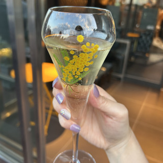 乾杯のシャンパン