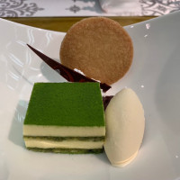 デザート。塩サブレがとても美味しかったです。