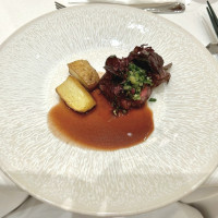 メインの肉料理