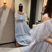 ドレスショップでの様子