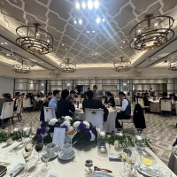 新郎新婦の席からの全体写真