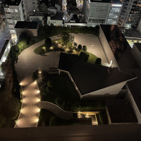 夜、上から撮影したチャペル