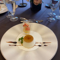 濃厚で今まで食べたことのないパンナコッタ。式場一推しの一品
