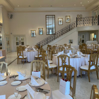 階段からの登場も出来ます。