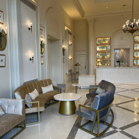 ロビーは広くゆったりできそうです。