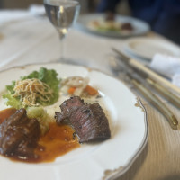 肉料理(2種類の食べ比べ)