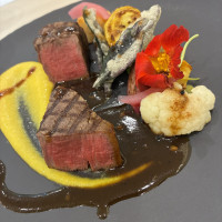 赤ワインで煮込んだお肉たち！