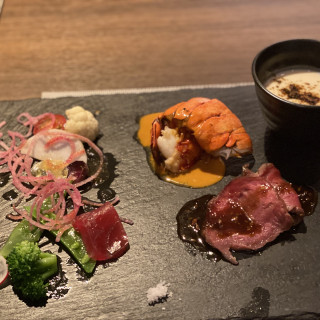 地元の食材を使用した料理で、どれも絶品でした。