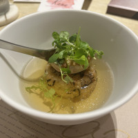 フォアグラが乗った出汁茶漬けはさっぱりします