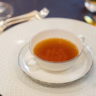 伝統のコンソメスープ