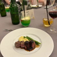 ・オープンキッチンがある
・お料理の皿まで温かい