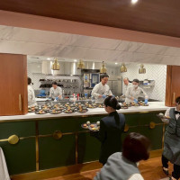 ライブキッチンで食欲も雰囲気もアップ