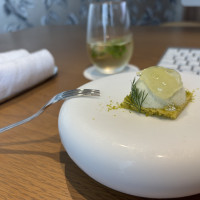 見学時のウェルカムスイーツとドリンク