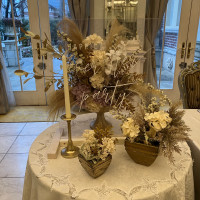 高砂のサイドにある装花