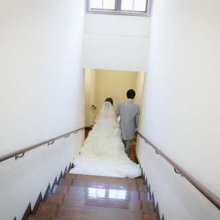 入場前の控室付近で撮影。
