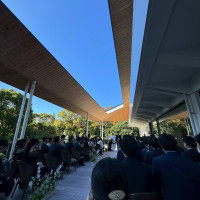 天気が良かったのでテラスで挙式。人前式でした。