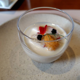 試食の前菜料理です