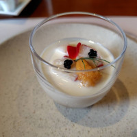 試食の前菜料理です