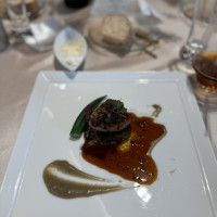 実施料理
牛肉とフォアグラのロッシーニ