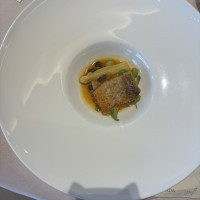 実施料理
真鯛の松笠　ソースは選択制