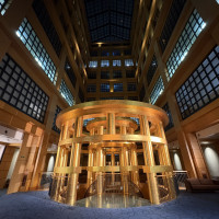 披露宴会場からみるチャペル