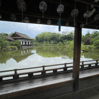 天気が曇りでも鏡池として美しい
