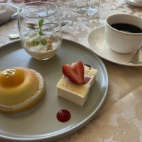 デザートとコーヒー（紅茶も）