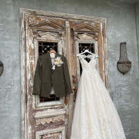 アンティークな扉と衣装の写真！物撮りも撮っていただけます！