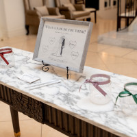 ドレスの色当てクイズ