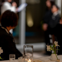 お手紙シーンは照明を落としてくれました