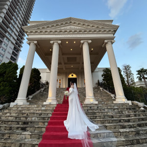 大階段|757637さんのベイサイド迎賓館（和歌山）/テイクアンドギヴ・ニーズウェディングの写真(2595333)