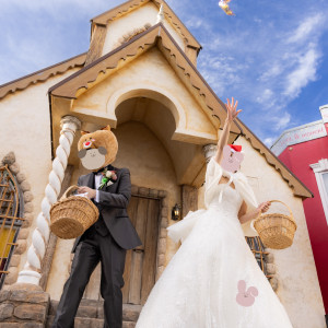 サンタとトナカイになりブーケトスの代わりに全員参加お菓子まき|757756さんのウエディング ファンタジアの写真(2605043)