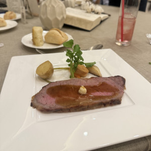 お肉料理|757891さんのヒルサイドクラブ迎賓館（八王子）/テイクアンドギヴ・ニーズウェディングの写真(2529004)