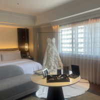 控室はホテルのお部屋