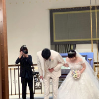 挙式退場シーンです