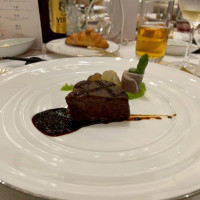 メインのお肉料理